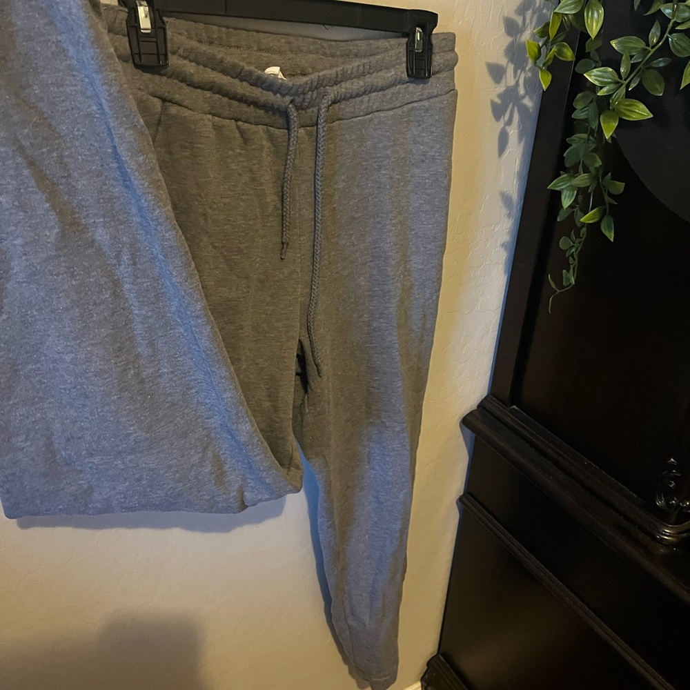 Grey Soft Drawstring Sweatpants. Size M.